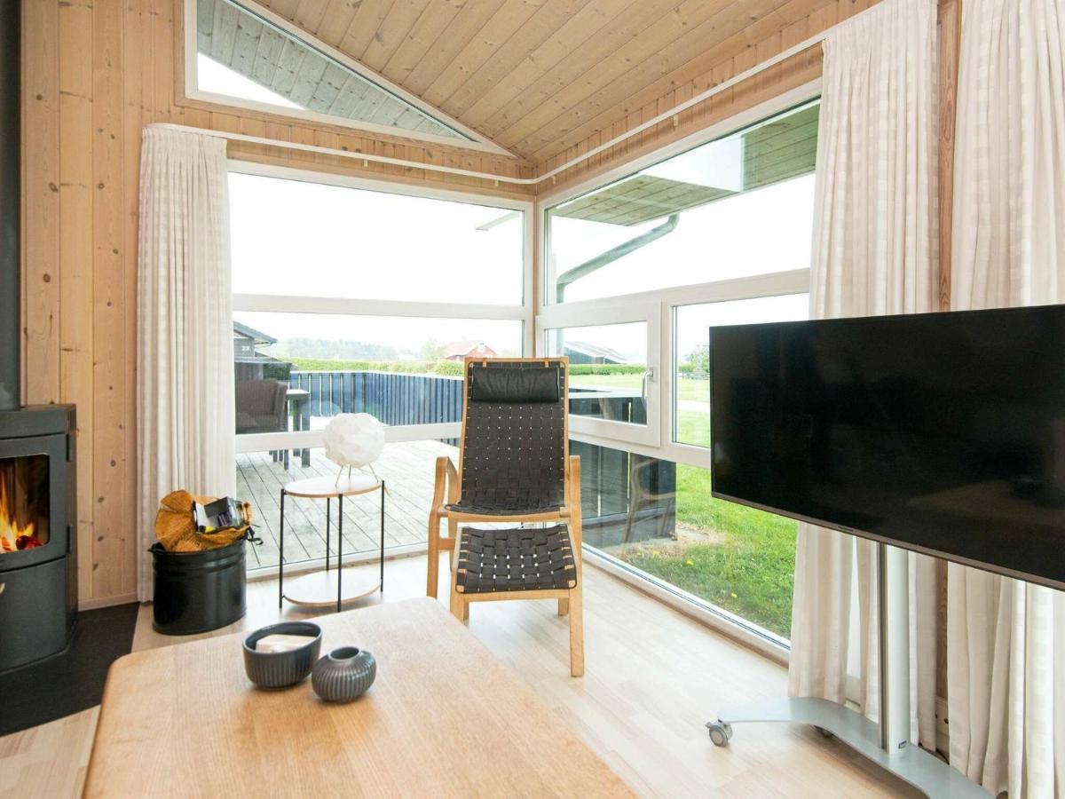 6 Person Holiday Home In Sj Lund Sjolund Bagian luar foto