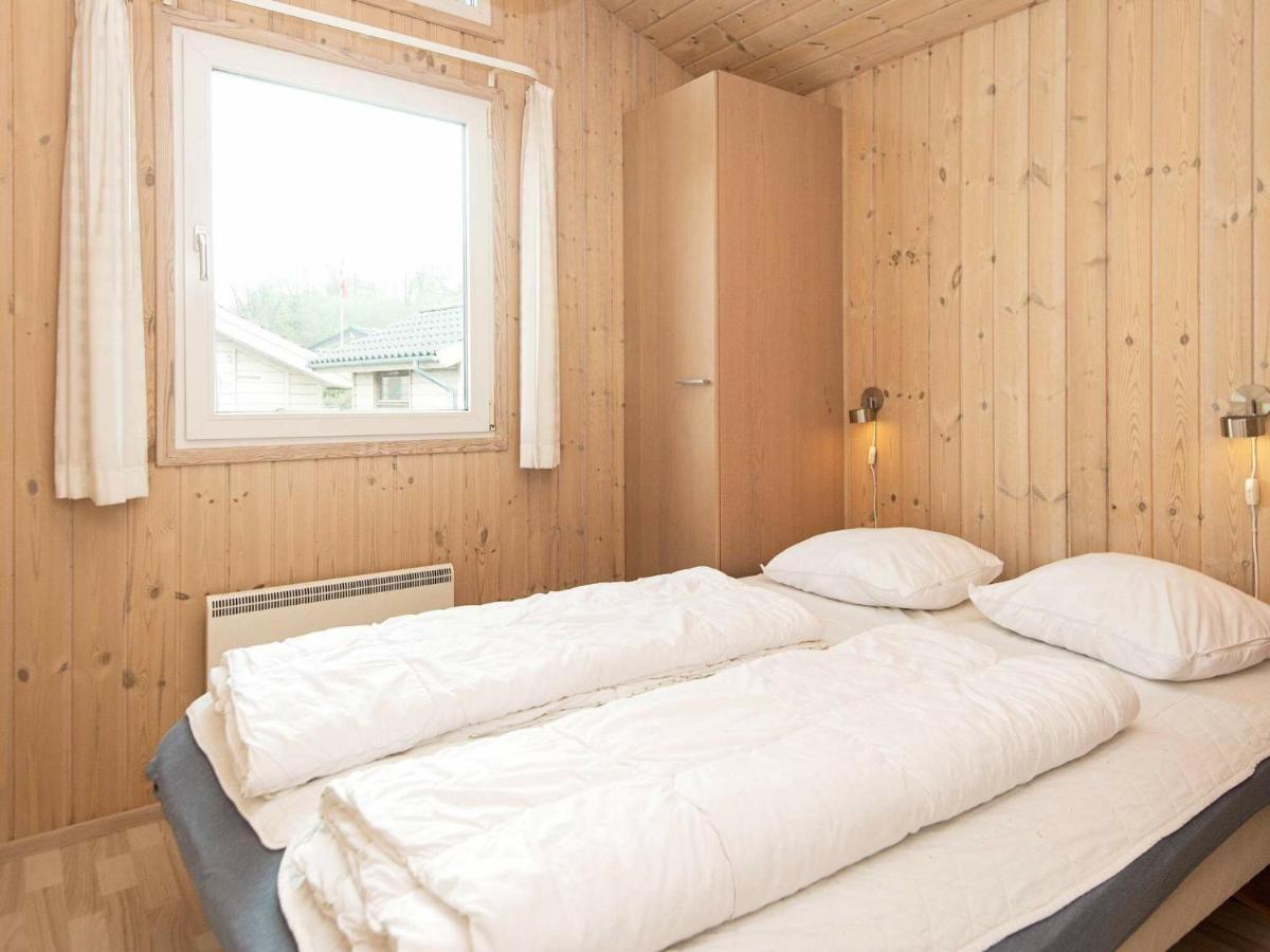 6 Person Holiday Home In Sj Lund Sjolund Bagian luar foto